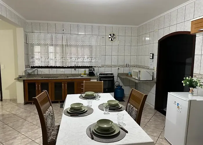 Sta Amélia 1 quarto familia 1 banheiro c/ garagem